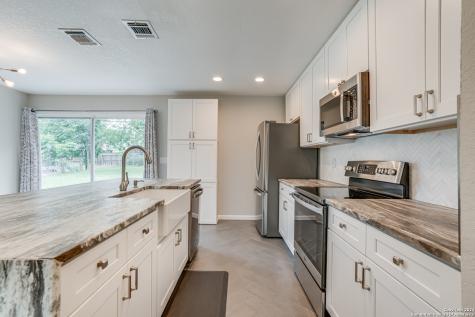 323 Senova Drive San Antonio TX 78216