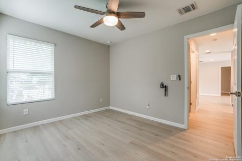 323 Senova Drive San Antonio TX 78216