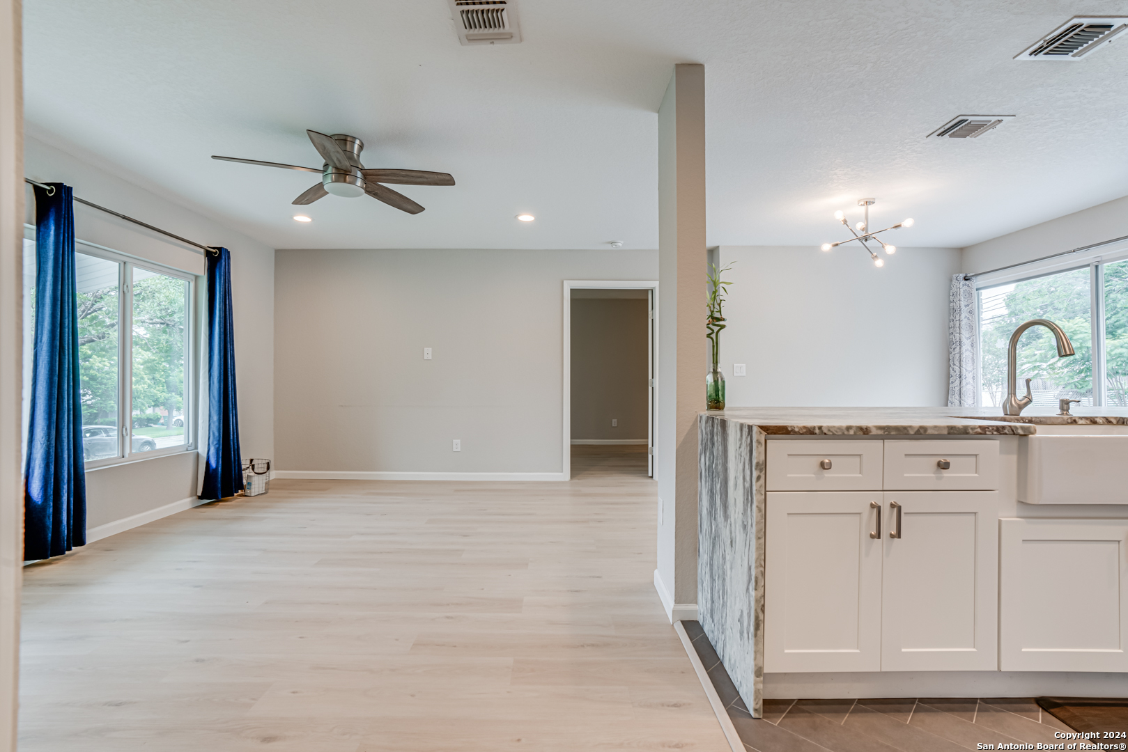 323 Senova Drive San Antonio TX 78216