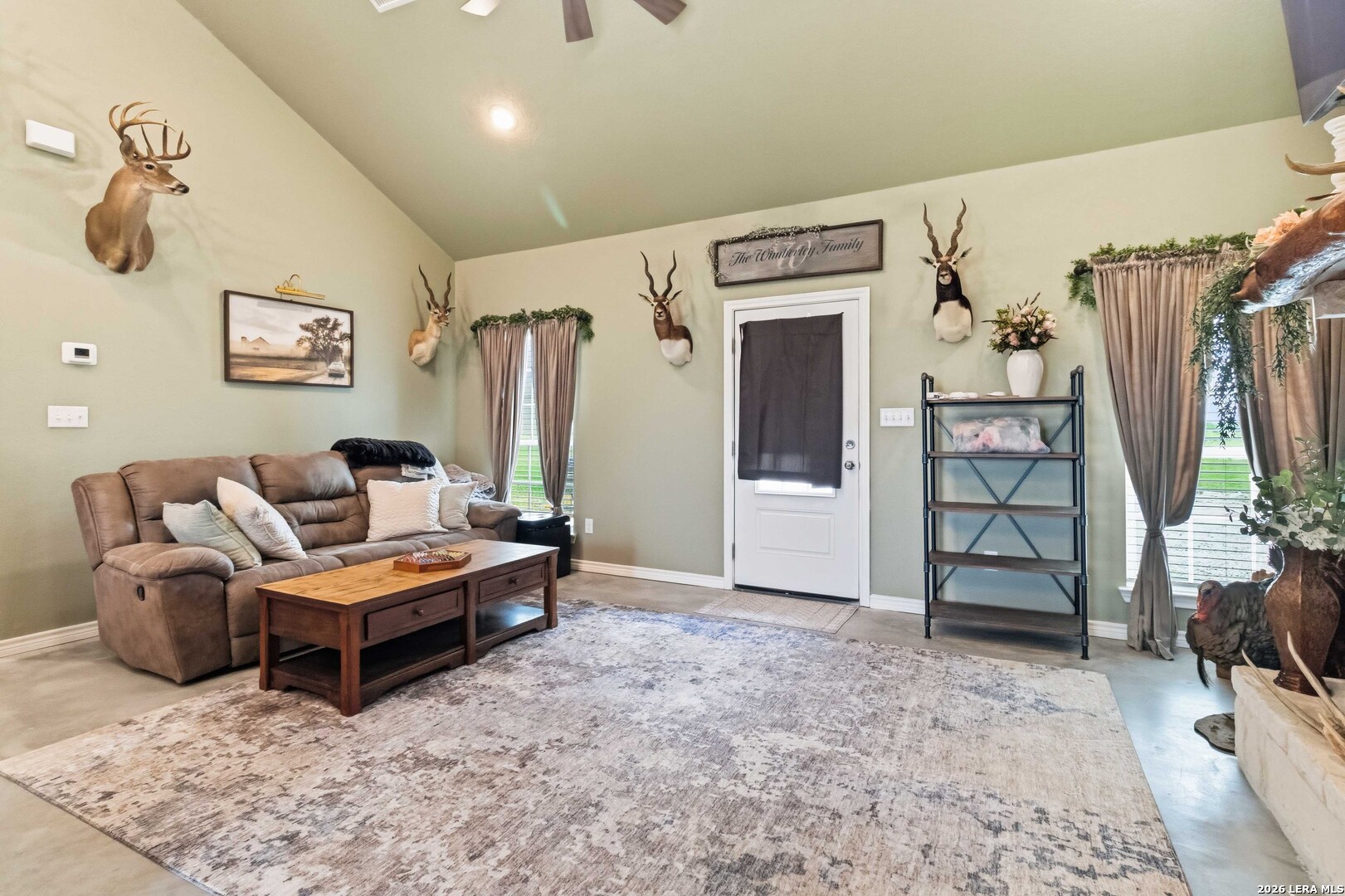 2194 S Ranch Road 187 Sabinal TX 78881