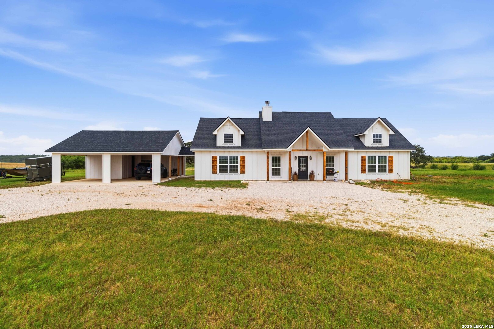 2194 S Ranch Road 187 Sabinal TX 78881