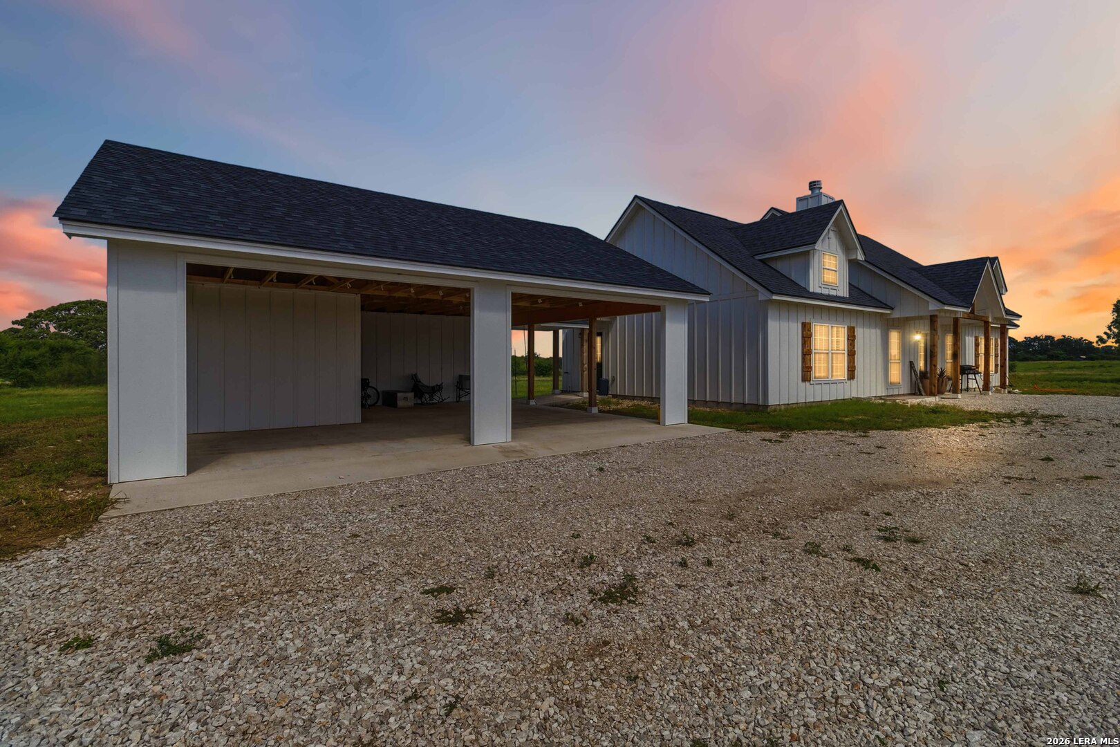 2194 S Ranch Road 187 Sabinal TX 78881