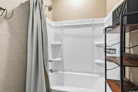 2194 S Ranch Road 187 Sabinal TX 78881