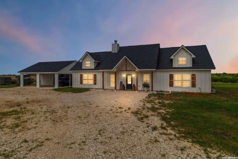 2194 S Ranch Road 187 Sabinal TX 78881