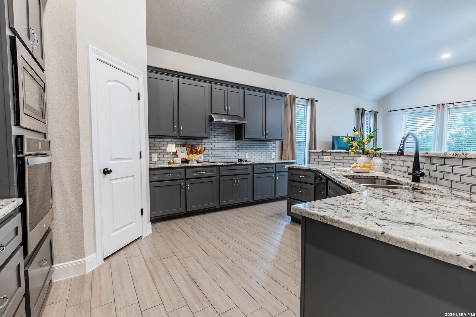 615 Abbott Ridge St Hedwig TX 78152