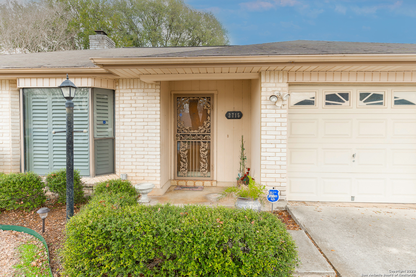 2715 Knoll Tree Street San Antonio TX 78247