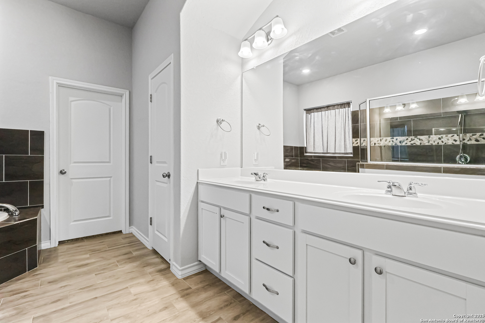 126 Katy Post San Antonio TX 78220