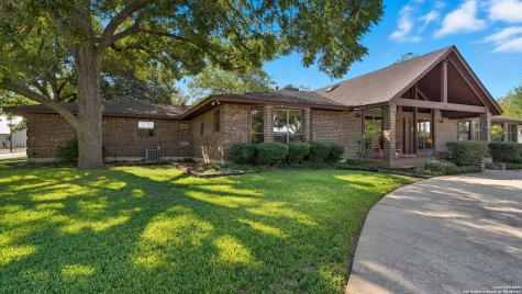 400 W Person Stockdale TX 78160