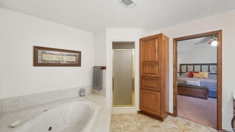 400 W Person Stockdale TX 78160