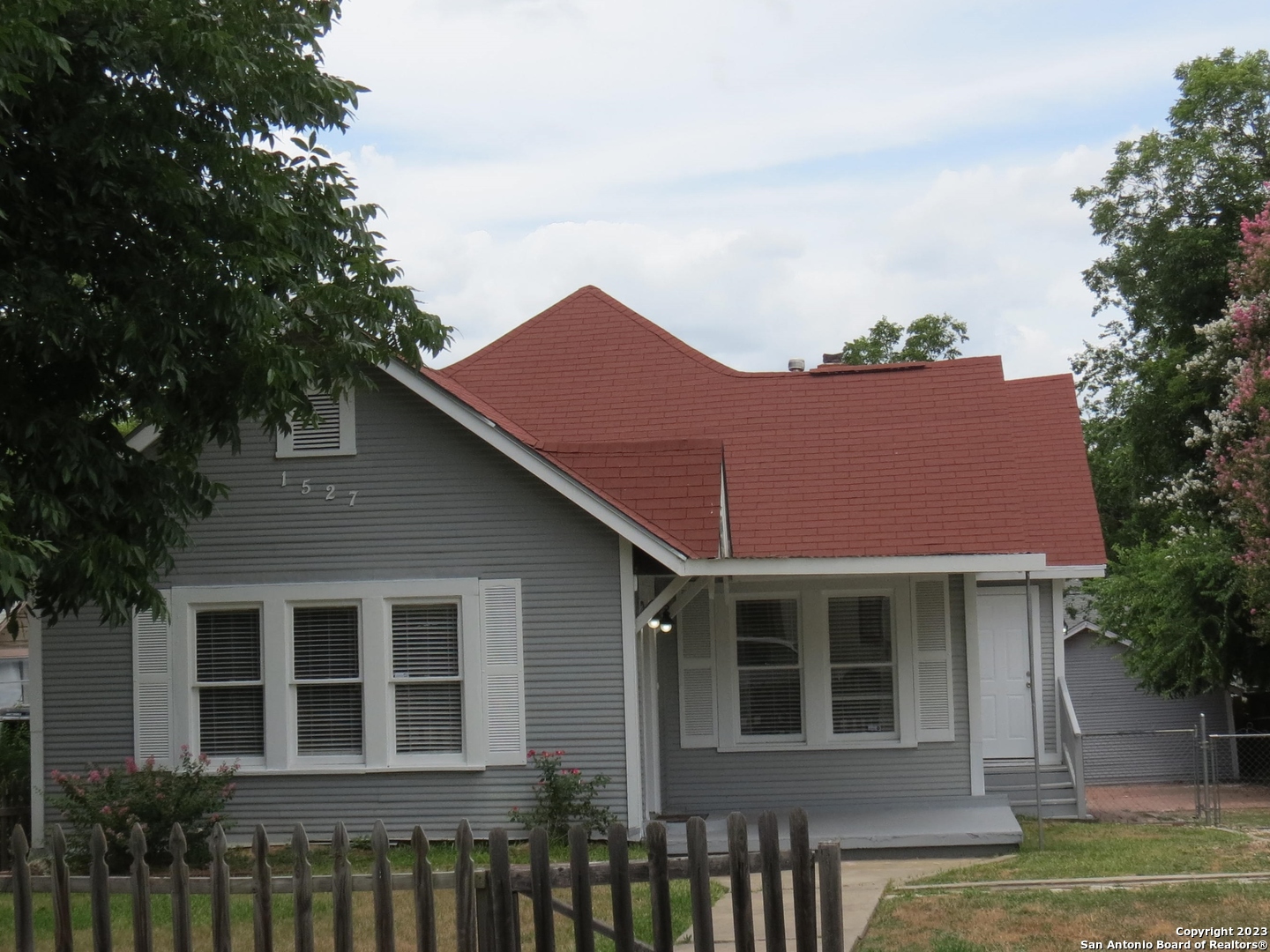 1527 Schley Avenue San Antonio TX 78210