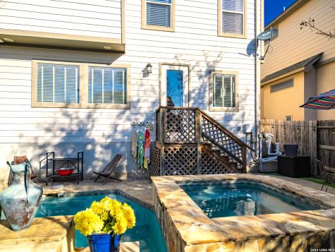 1254 Nicholas Manor San Antonio TX 78258