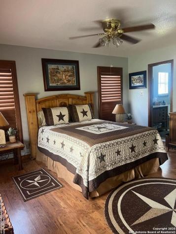 782 Lakeshore Bandera TX 78003