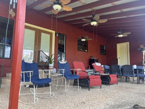 782 Lakeshore Bandera TX 78003
