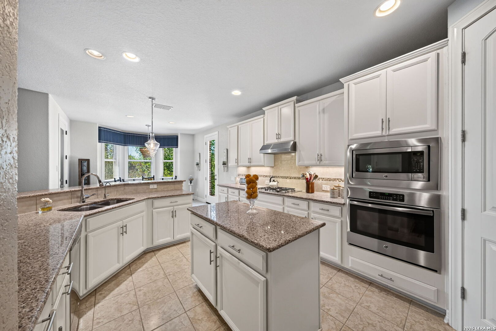 8562 Low Creek San Antonio TX 78255