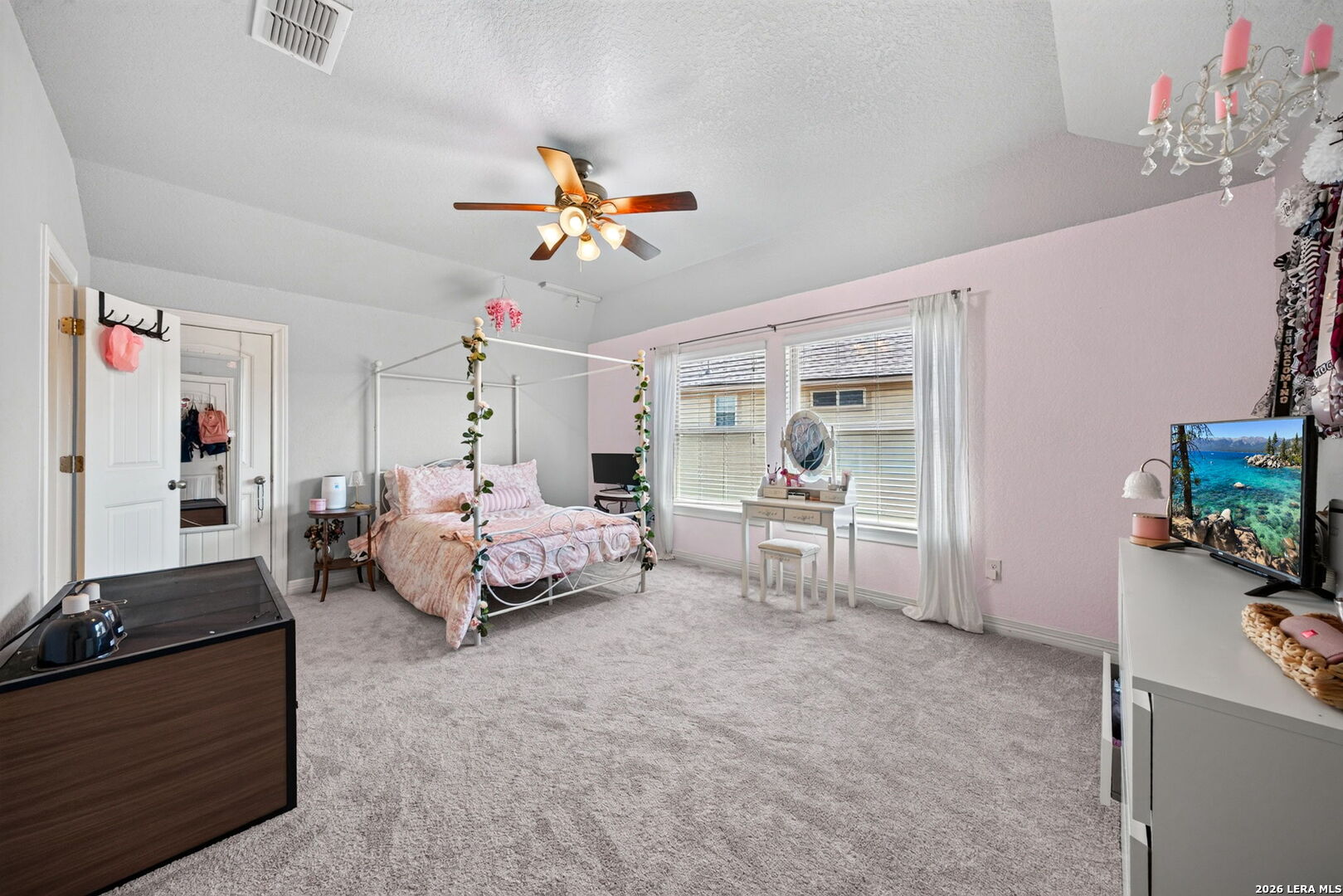 8562 Low Creek San Antonio TX 78255