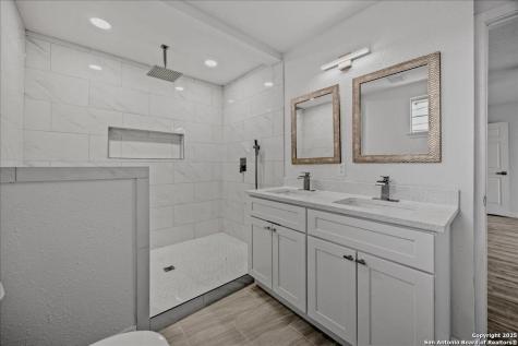 5027 Creekmoor San Antonio TX 78220