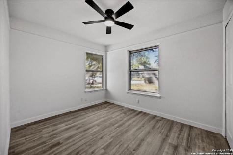 5027 Creekmoor San Antonio TX 78220