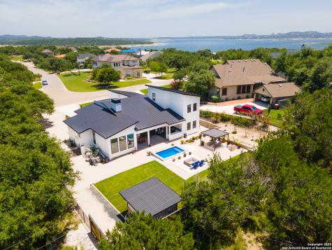 690 Kings Point Canyon Lake TX 78133
