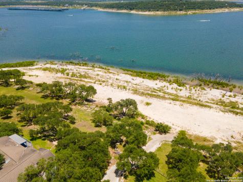 690 Kings Point Canyon Lake TX 78133