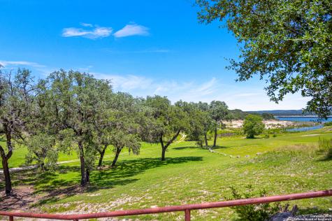 690 Kings Point Canyon Lake TX 78133