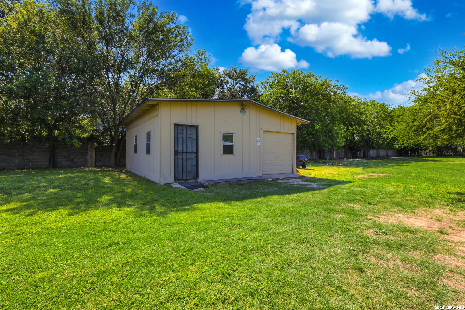 6211 Lockhill Road San Antonio TX 78240