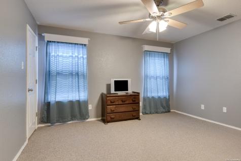 827 Point Cove San Antonio TX 78253