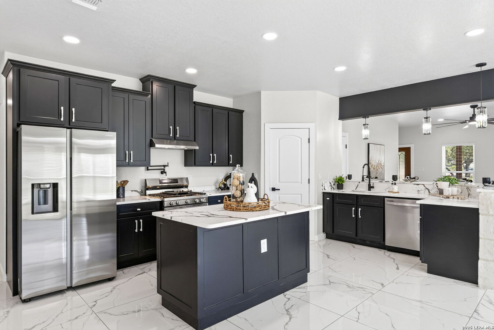 140 County Road 6871 Natalia TX 78059