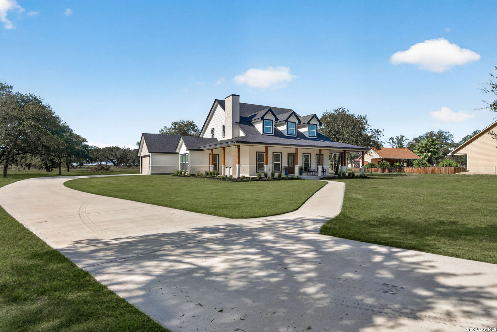 140 County Road 6871 Natalia TX 78059