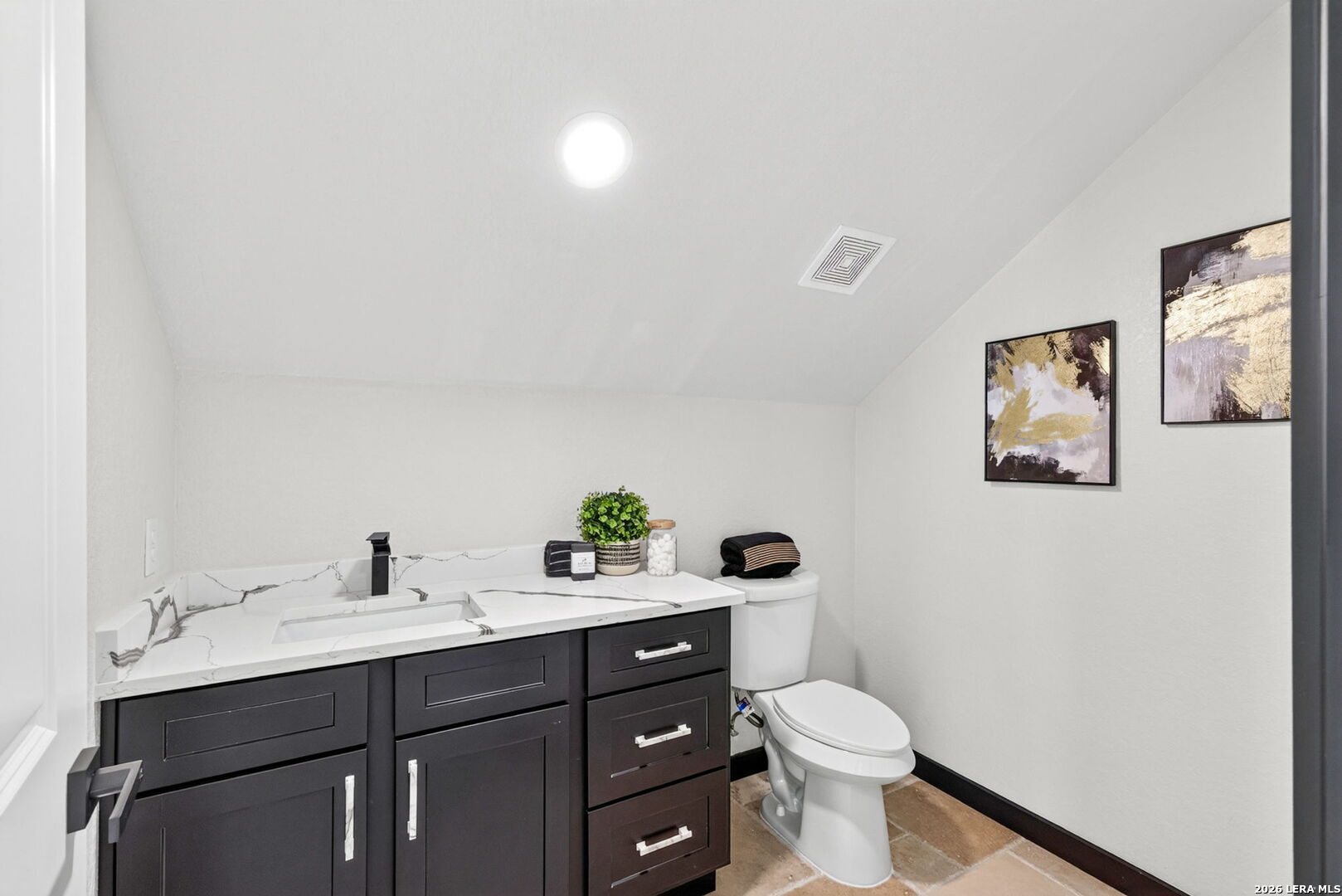 140 County Road 6871 Natalia TX 78059