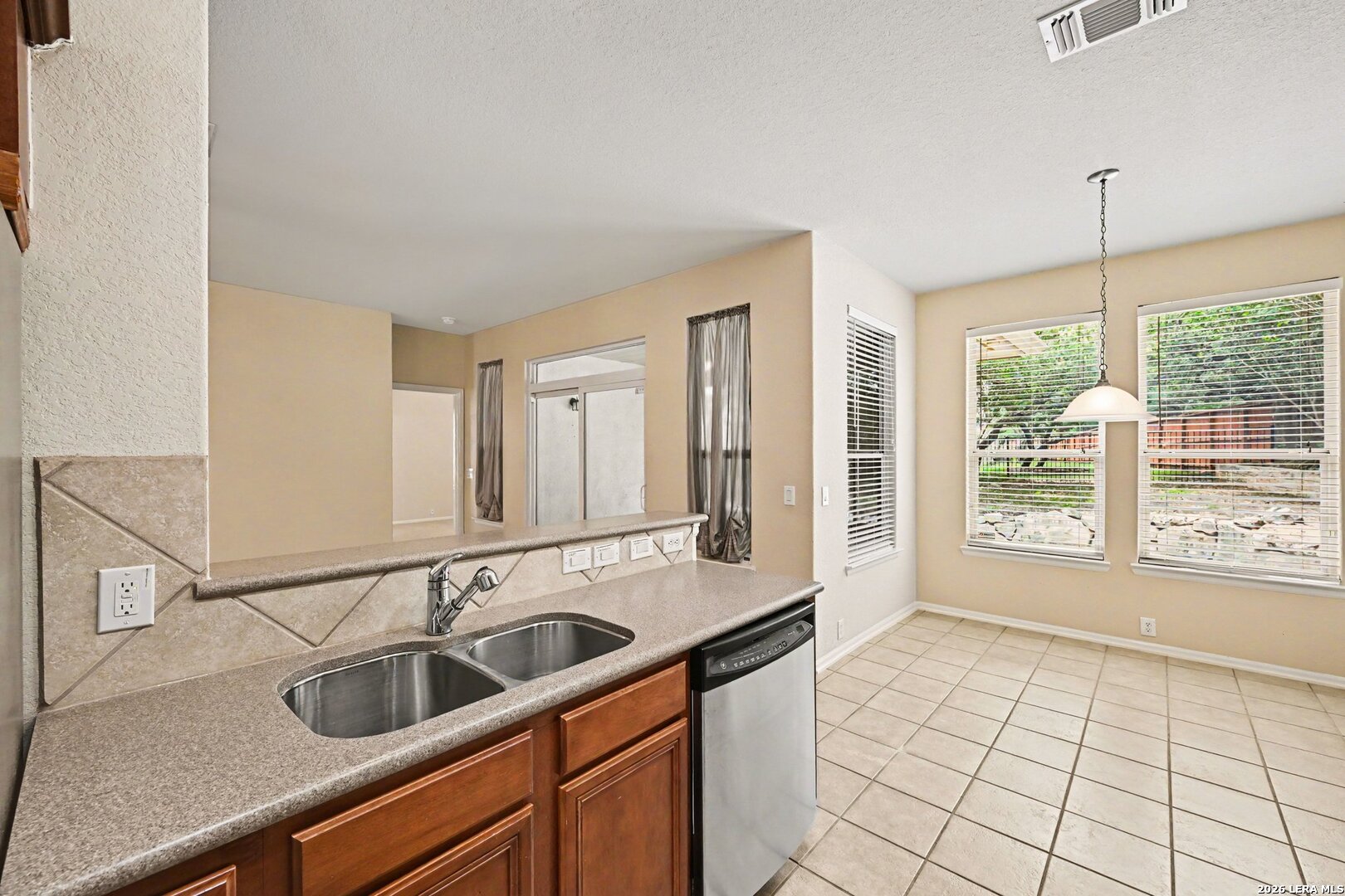 4739 Becker Vine San Antonio TX 78253