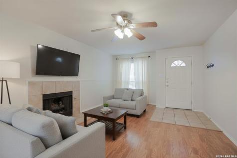 6018 Wood Bayou San Antonio TX 78249