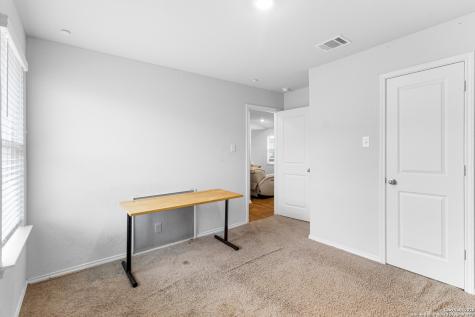 6610 Greensleeves San Antonio TX 78252