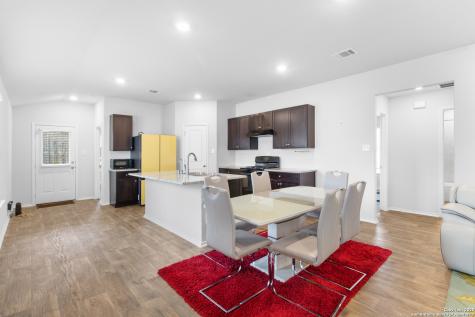 6610 Greensleeves San Antonio TX 78252