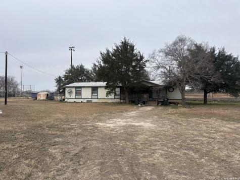 221 Fm 1107 Stockdale TX 78160