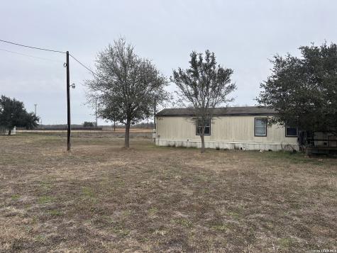 221 Fm 1107 Stockdale TX 78160