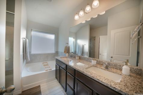 3884 Lorenzen Belton TX 76513