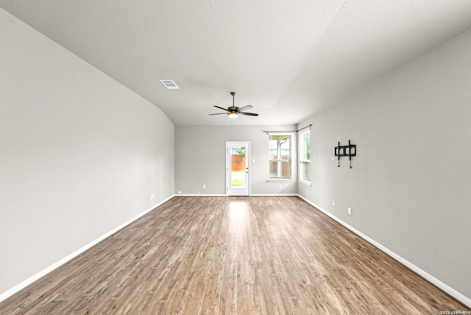 11563 Lightning Way San Antonio TX 78245