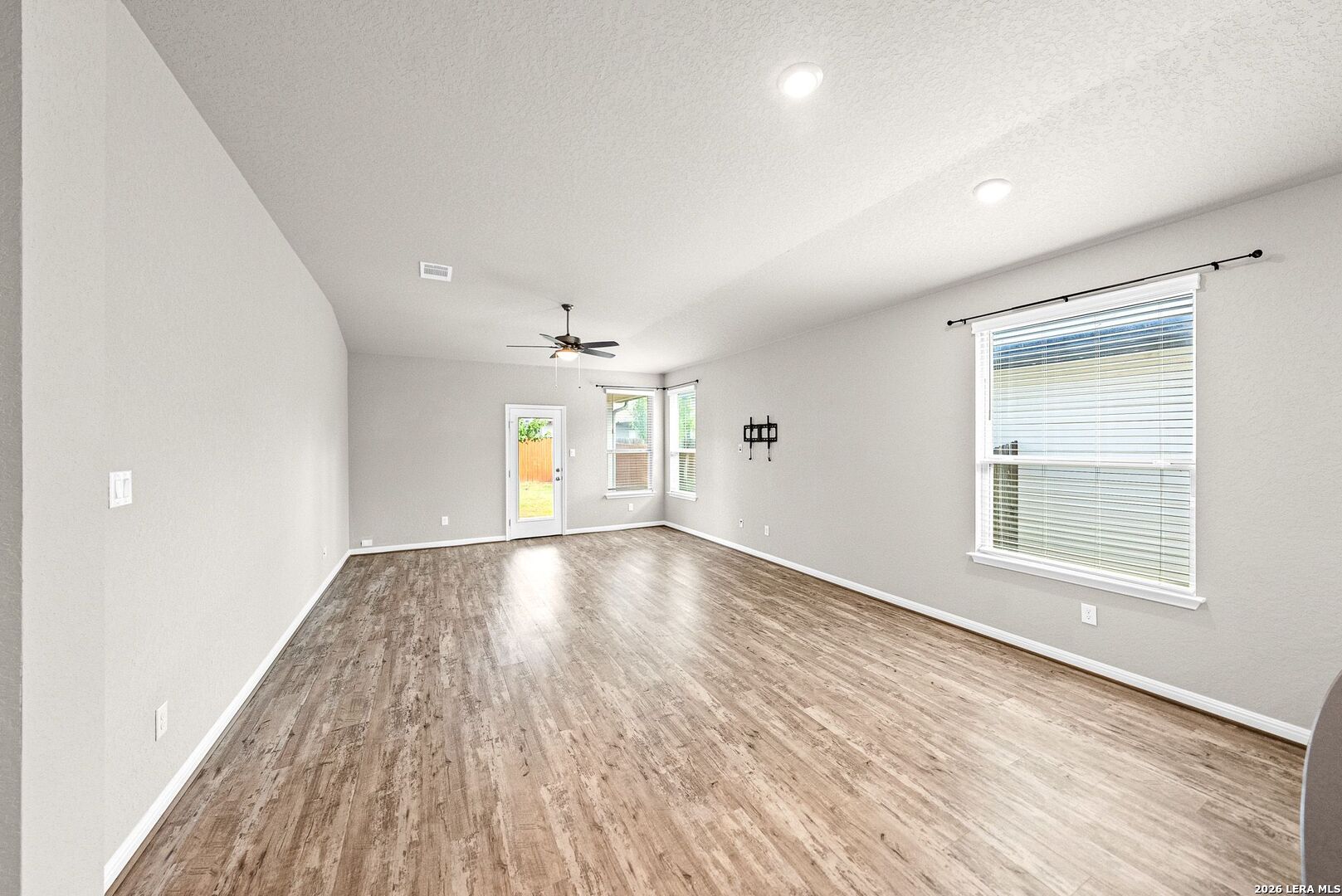 11563 Lightning Way San Antonio TX 78245