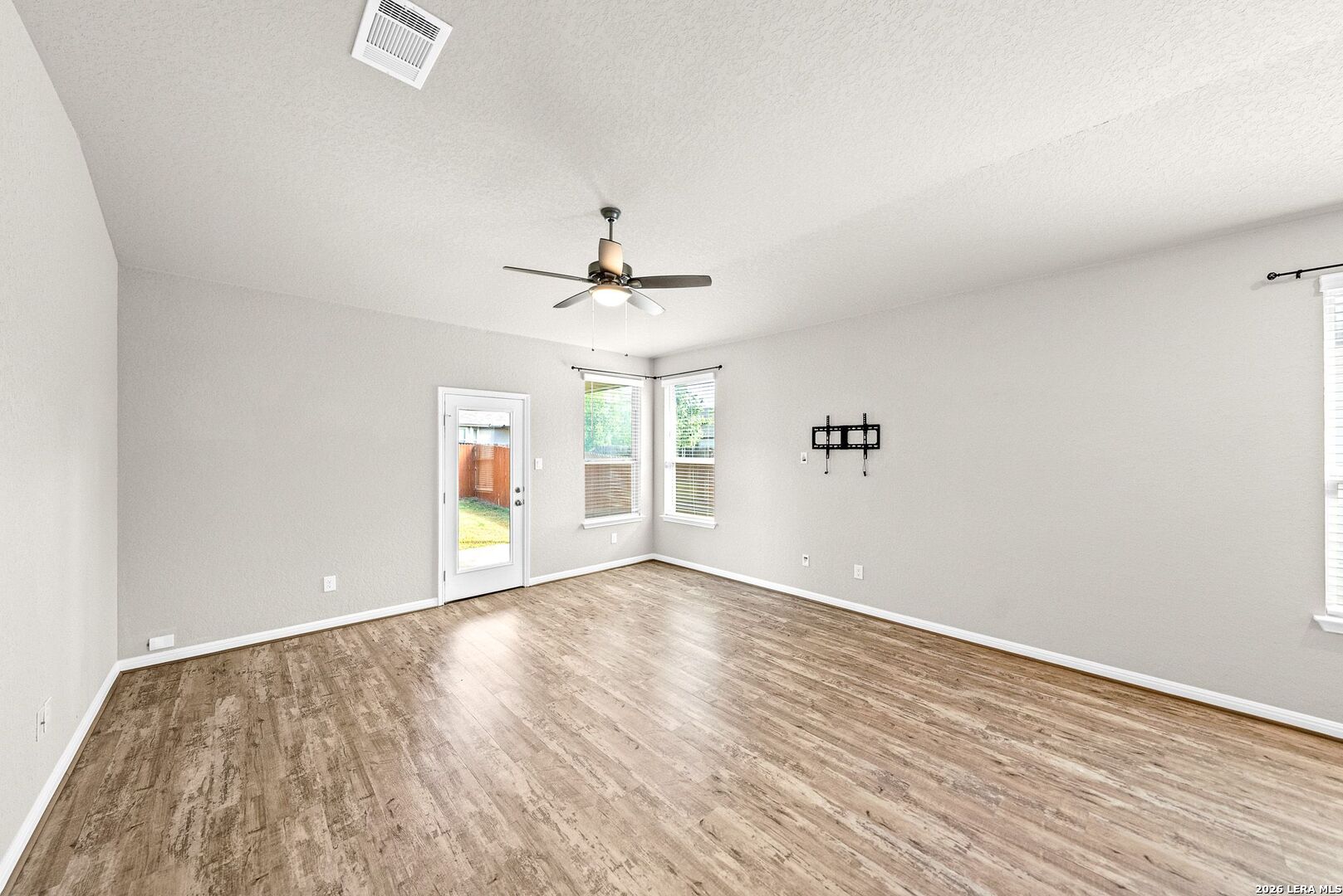 11563 Lightning Way San Antonio TX 78245