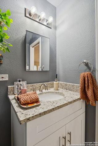 4826 Limestone Well Drive San Antonio TX 78247