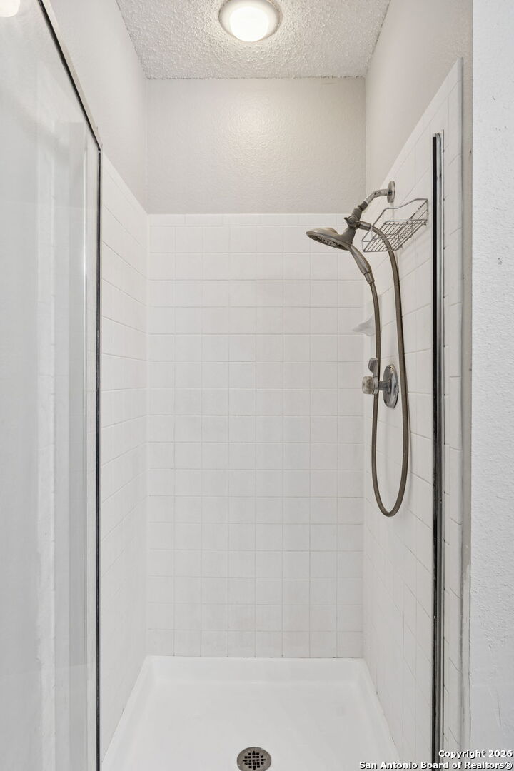 4826 Limestone Well Drive San Antonio TX 78247