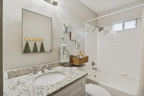 4826 Limestone Well Drive San Antonio TX 78247