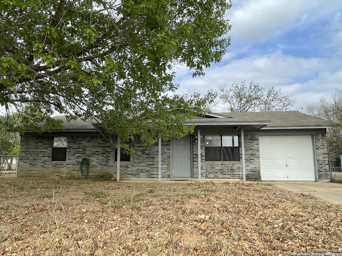 713 Oakhaven Road Pleasanton TX 78064