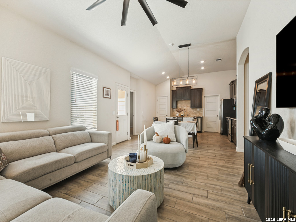 7718 Sunrise Cay San Antonio TX 78251