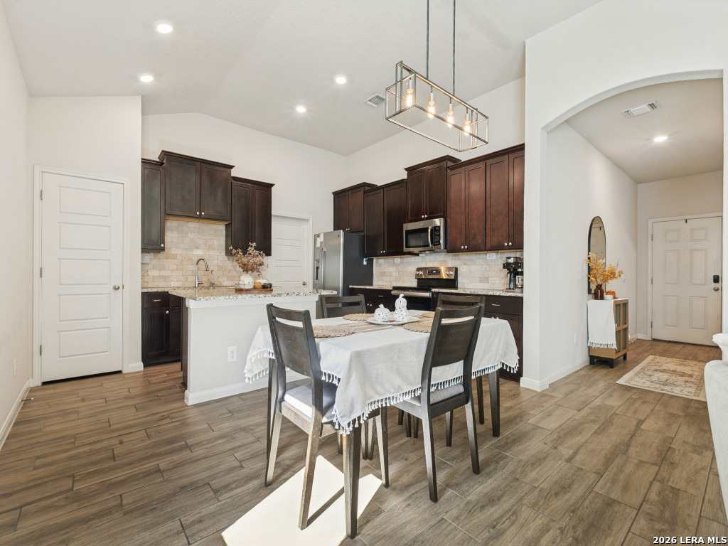 7718 Sunrise Cay San Antonio TX 78251
