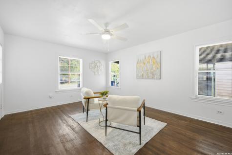 208 Frost San Antonio TX 78201