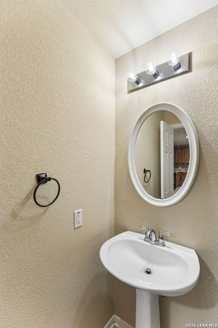 328 Wagon Wheel Way Cibolo TX 78108