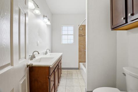 736 W Elsmere Place San Antonio TX 78212