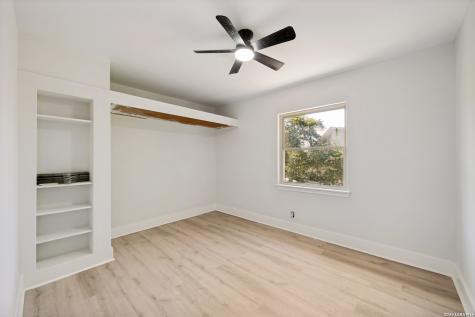 7730 Barren Ridge Drive San Antonio TX 78239