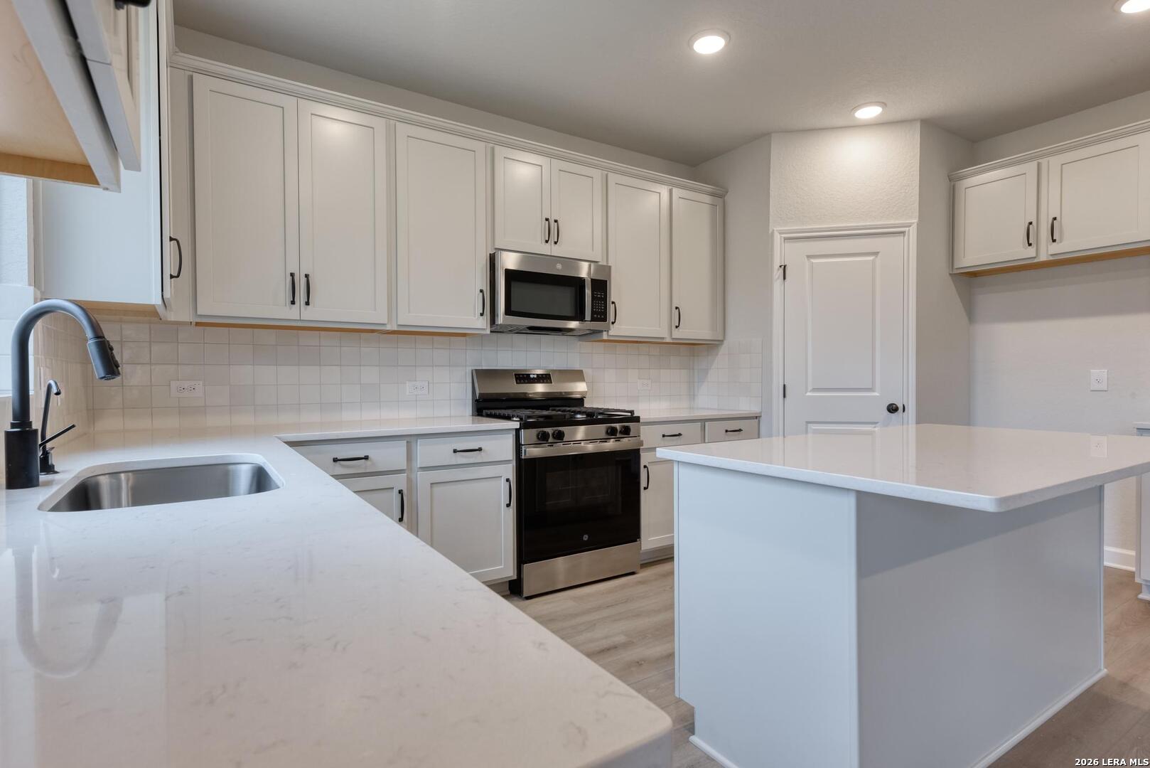 1236 Hightower Lane San Antonio TX 78245